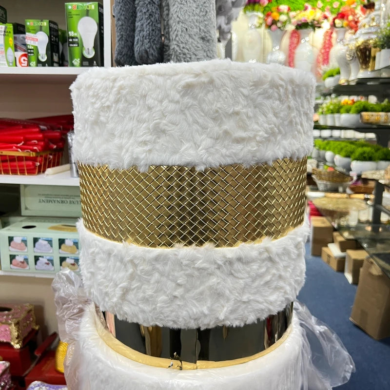 Luxury White Stole – 1 Piece with Gold Bottom Fur for Elegant Style