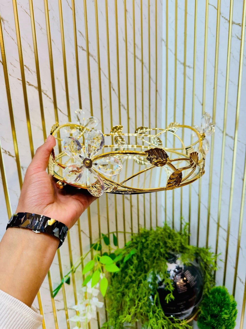 Luxury Round Gold Mirrored Tray – Elegant Decorative Serving Tray