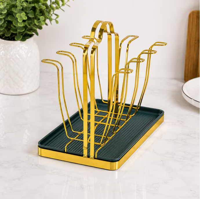 Stylish 6-Glass Holder with Drip Tray – Gold Metal Drying Rack with Green Drain Mat, Kitchen Cup Storage & Drying Stand
