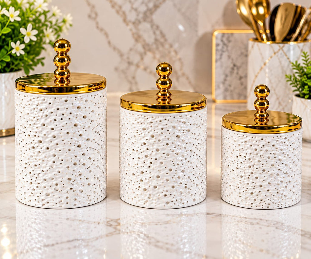 Set of 3 Acrylic Storage Jars with Gold Lids – 900ml, 700ml & 500ml Decorative Kitchen Containers for Sugar, Coffee, Tea, Spices & Pantry Storage