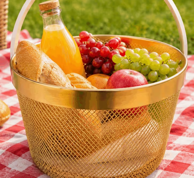 Luxury Gold Metal Mesh Basket with Handle Fruit Storage Basket Picnic Organizer Bread Storage Kitchen Decor